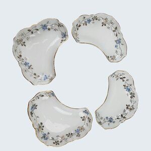 VTG Limoges Porcelain Crescent Shape Dishes (4) White Blue Signed 5.5 in. France